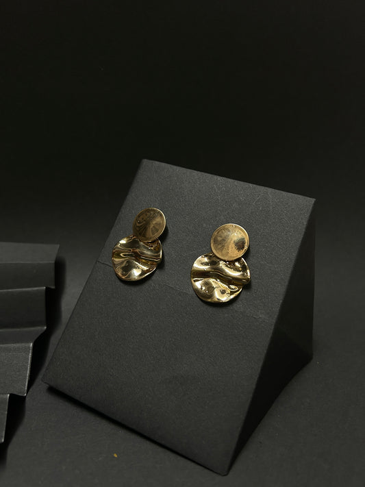 Lava Gold round Earing