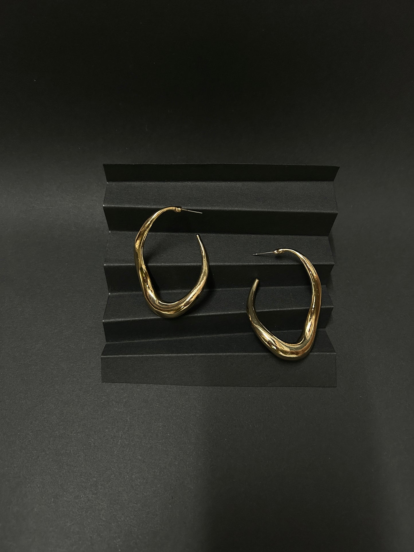 Eclipse Glow Earings