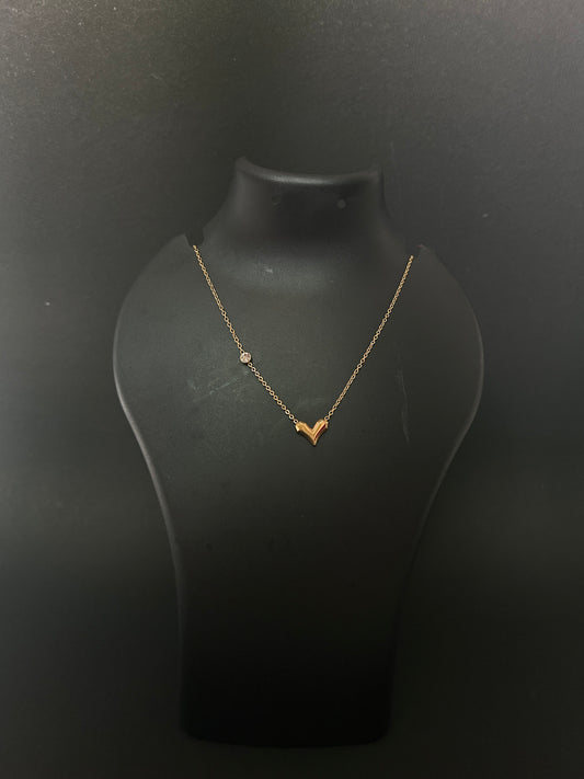 Lustrous Love Pendant chain